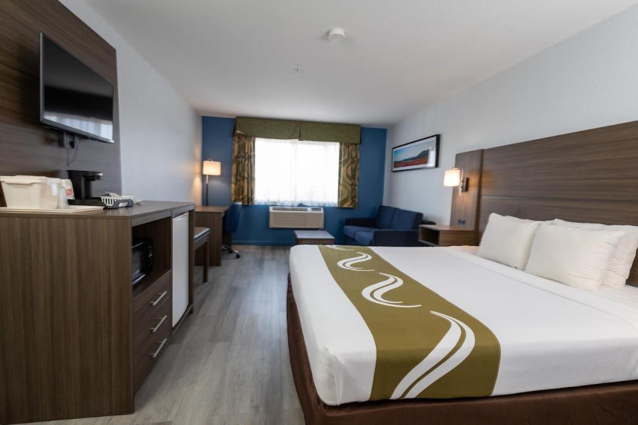 Quality Inn & Suites Туларе Екстер'єр фото
