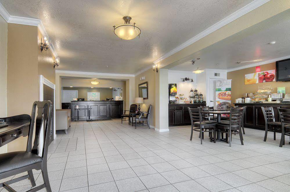 Quality Inn & Suites Туларе Екстер'єр фото